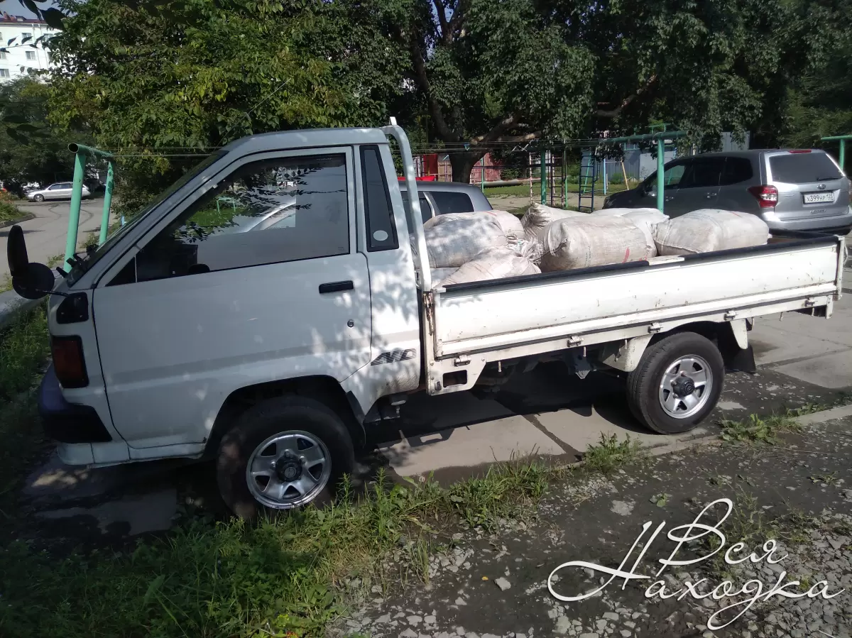 Продам отличный грузовик Toyota Lite Ace 4wd 1995 год - Вся Находка -  справочник предприятий города Находка