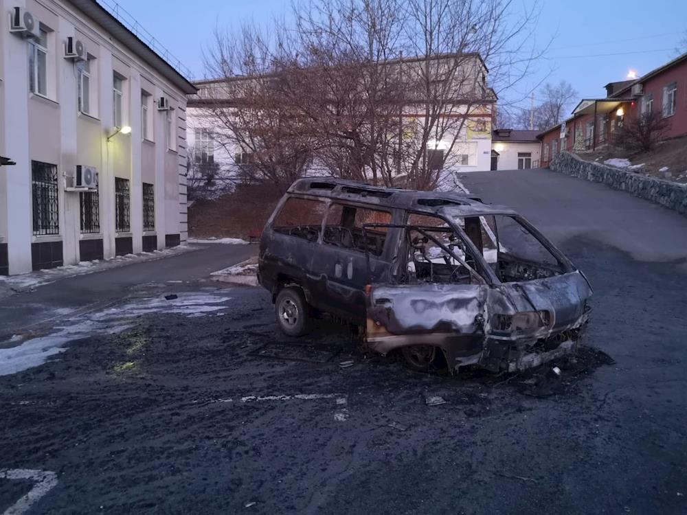 Ночью сгорел микроавтобус рядом с Пенсионным фондом на ул. ​Дзержинского
