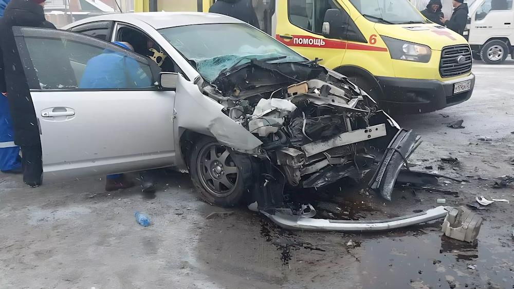 Автобус с пассажирами протаранил «Тойоту» в Приморье — стало известно, кто пострадал