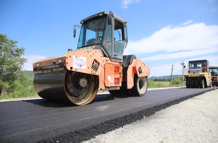 Более 12 километров дорог приведут в порядок в Шкотовском округе Приморья